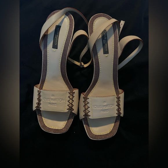 Louis Vuitton Heels - Picture 2 of 5